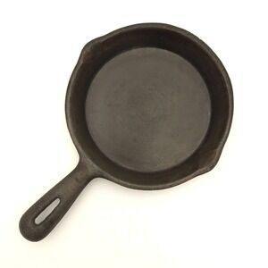 6-1/2 inch low profile cast iron skillet pan Made In Taiwan‎ 6.5" Spouts 2